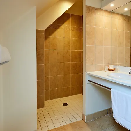 酒店 L'hostreiere 3*